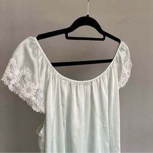 Oscar de la Renta Nightgown